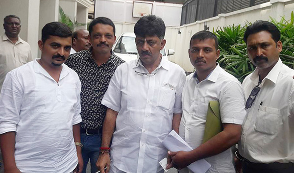 ಮೇಕೇರಿಗೆ ಮಡಿಕೇರಿಯಿಂದ ವಿದ್ಯುತ್ ಸಂಪರ್ಕ: ಡಿಕೆಶಿ ಭರವಸೆ